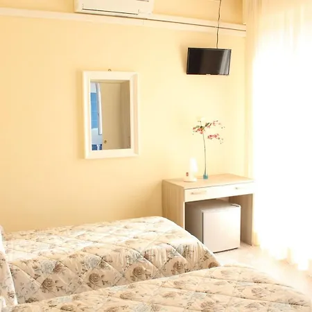 Luca Hotel