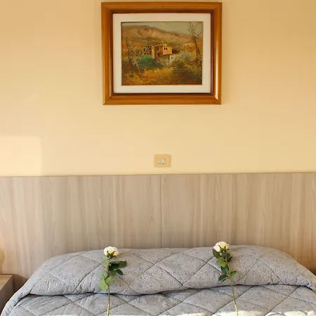 Luca Hotel