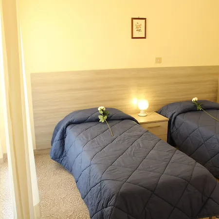 Luca Hotel 3*