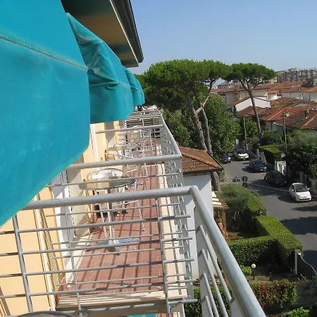 Luca 3* Lido di Camaiore