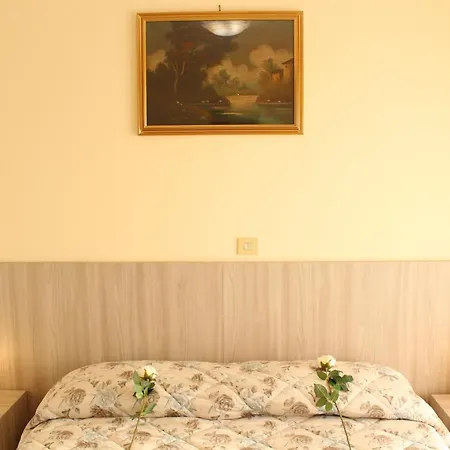 Luca Hotel