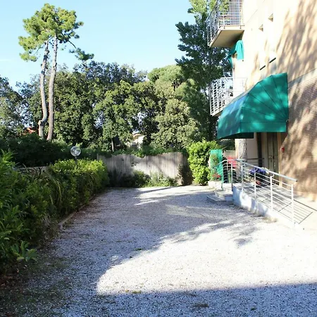 Luca Hotel 3*